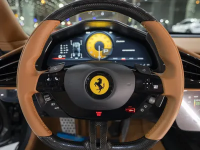 2025 فيراري 12 سيليندر
