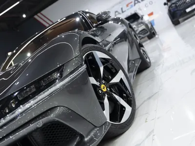 2025 فيراري 12 سيليندر