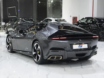 2025 فيراري 12 سيليندر