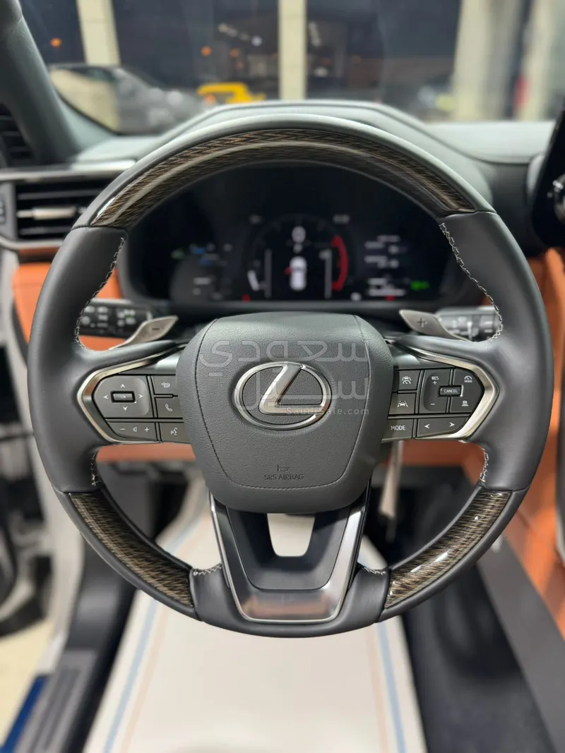 2025 Lexus LX 600 vip