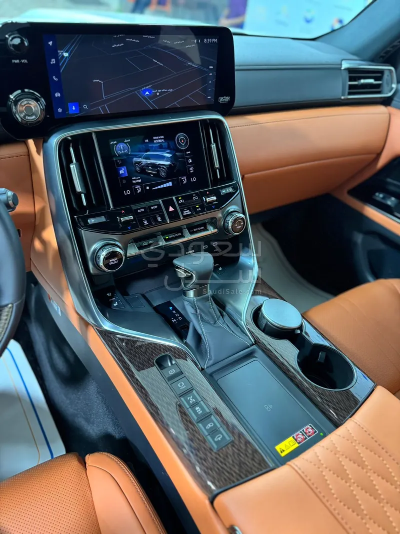 2025 Lexus LX 600 vip