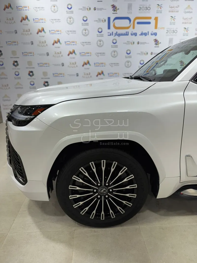 2025 Lexus LX 600 vip