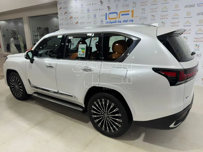 2025 Lexus LX 600 vip