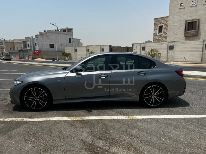 2024 بي ام دبليو الفئة الثالثة 330 أي