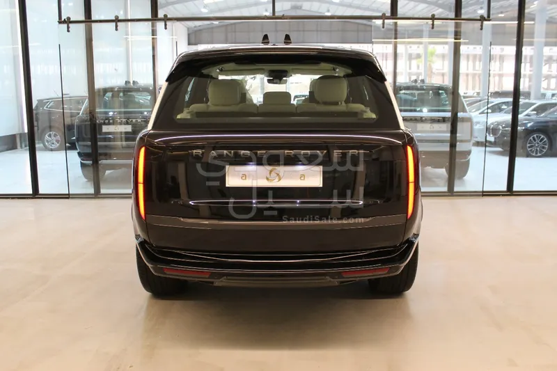 2025 Land Rover Range Rover HSE