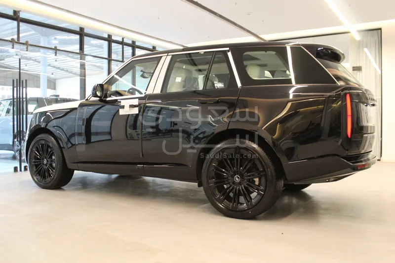 2025 Land Rover Range Rover HSE