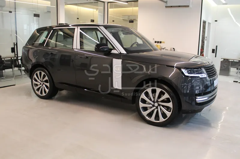 2025 Land Rover Range Rover HSE