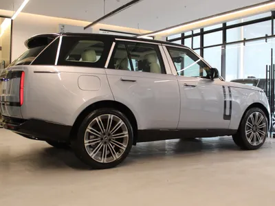 2025 Land Rover Range Rover HSE