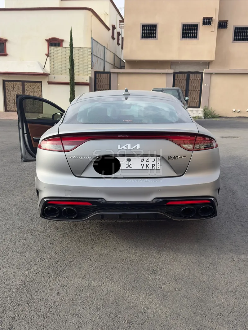 2023 كيا ستينجر جي تي