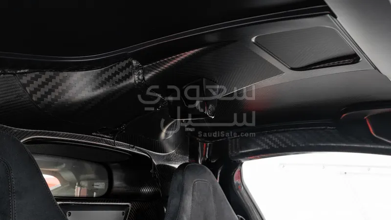 2015 McLaren P1
