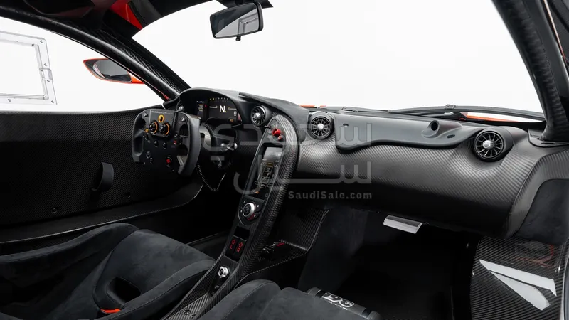 2015 McLaren P1