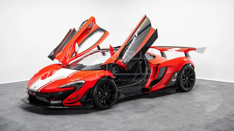2015 McLaren P1
