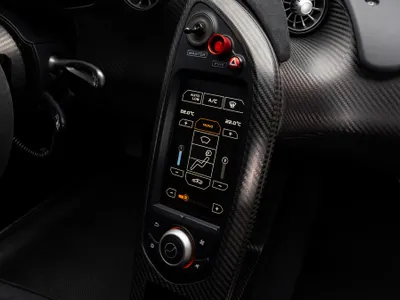 2015 McLaren P1
