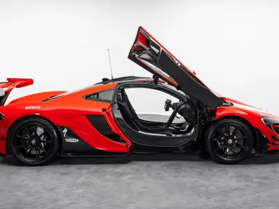 2015 McLaren P1