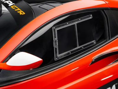 2015 McLaren P1