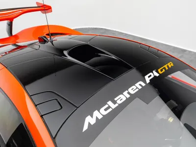 2015 McLaren P1