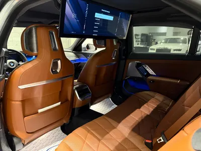 2025 بي ام دبليو الفئة السابعة 735أي