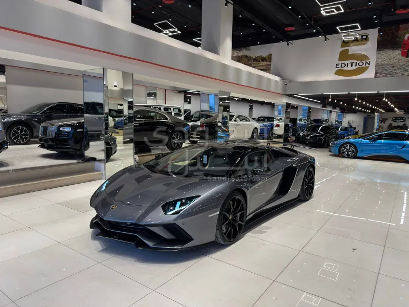 2019 لمبرجيني افنتادور اس