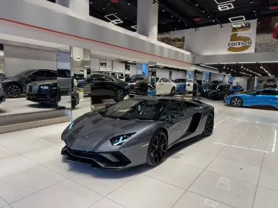 2019 لمبرجيني افنتادور اس