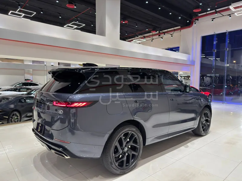 2023 لاند روفر رينج روفر سبورت اس اي