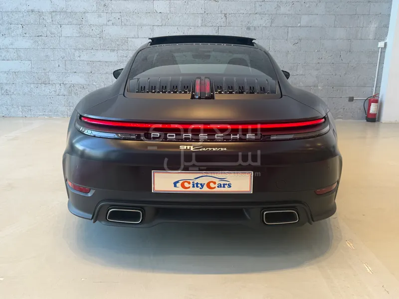 2025 بورش 911 كاريرا