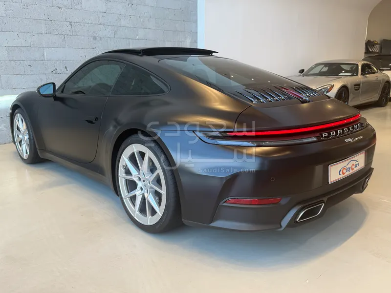 2025 بورش 911 كاريرا
