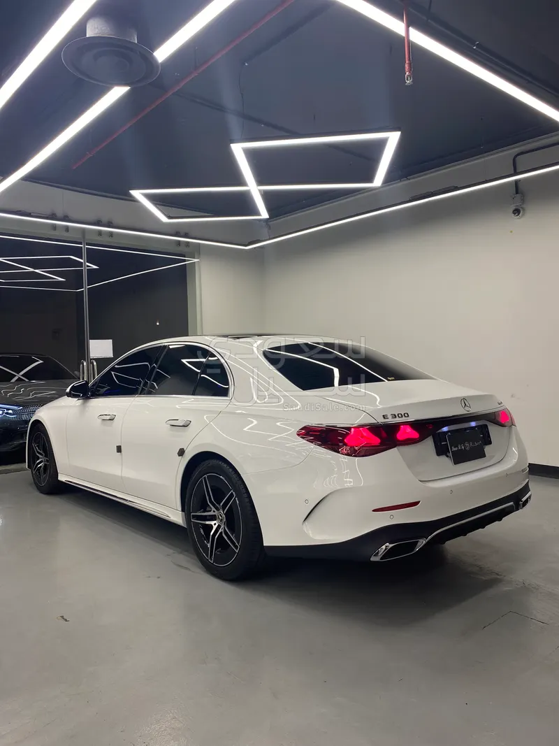2024 Mercedes-Benz E 300 AMG