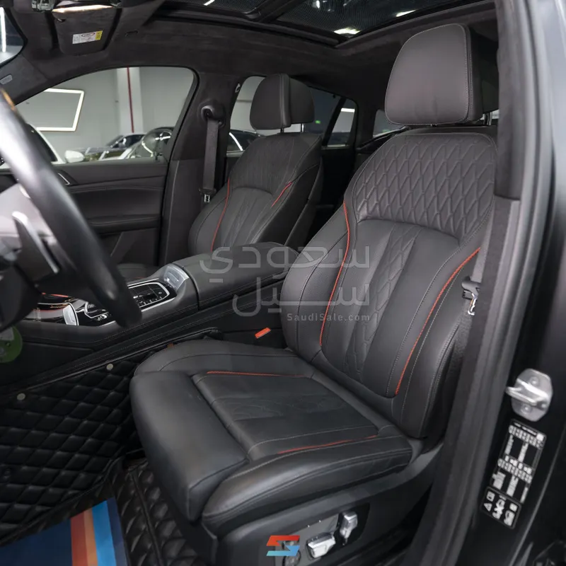 2022 BMW X Series 6