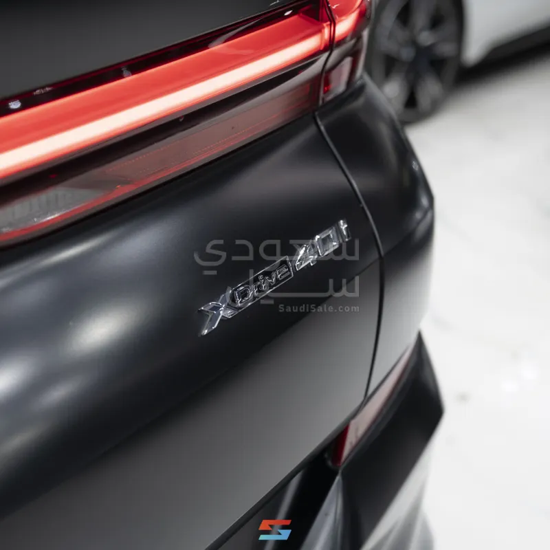 2022 BMW X Series 6