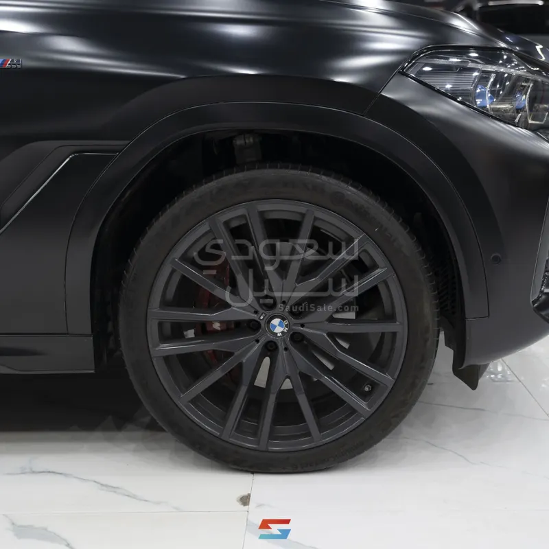 2022 BMW X Series 6