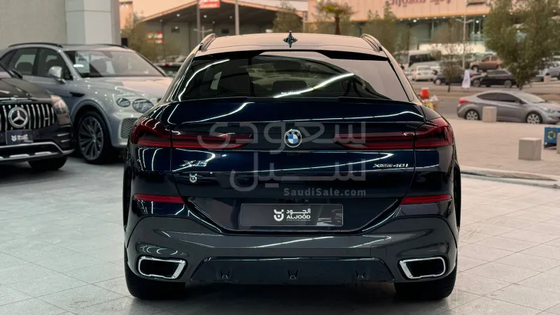 2021 بي ام دبليو الفئة اكس 6