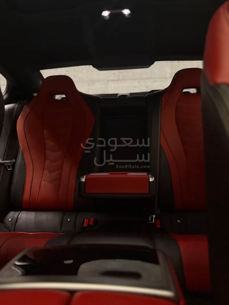 2021 بي ام دبليو الفئة ام إم 8