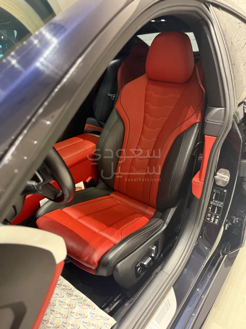 2021 بي ام دبليو الفئة ام إم 8