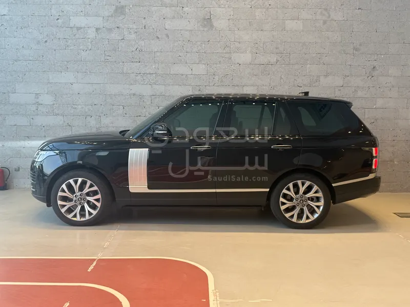 2020 لاند روفر رينج روفر فوج