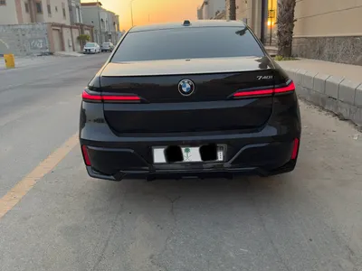 2025 بي ام دبليو الفئة السابعة 740أي