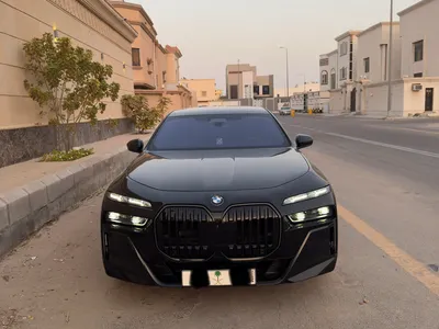 2025 بي ام دبليو الفئة السابعة 740أي