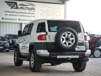 2021 تويوتا اف جي كروزر 2