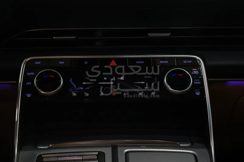 2021 جينيسيس جي في 80