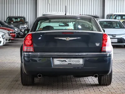 2008 كرايسلر 300 هيمى