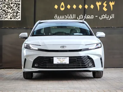 2025 تويوتا كامري