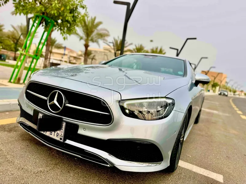 2021 Mercedes-Benz E 200