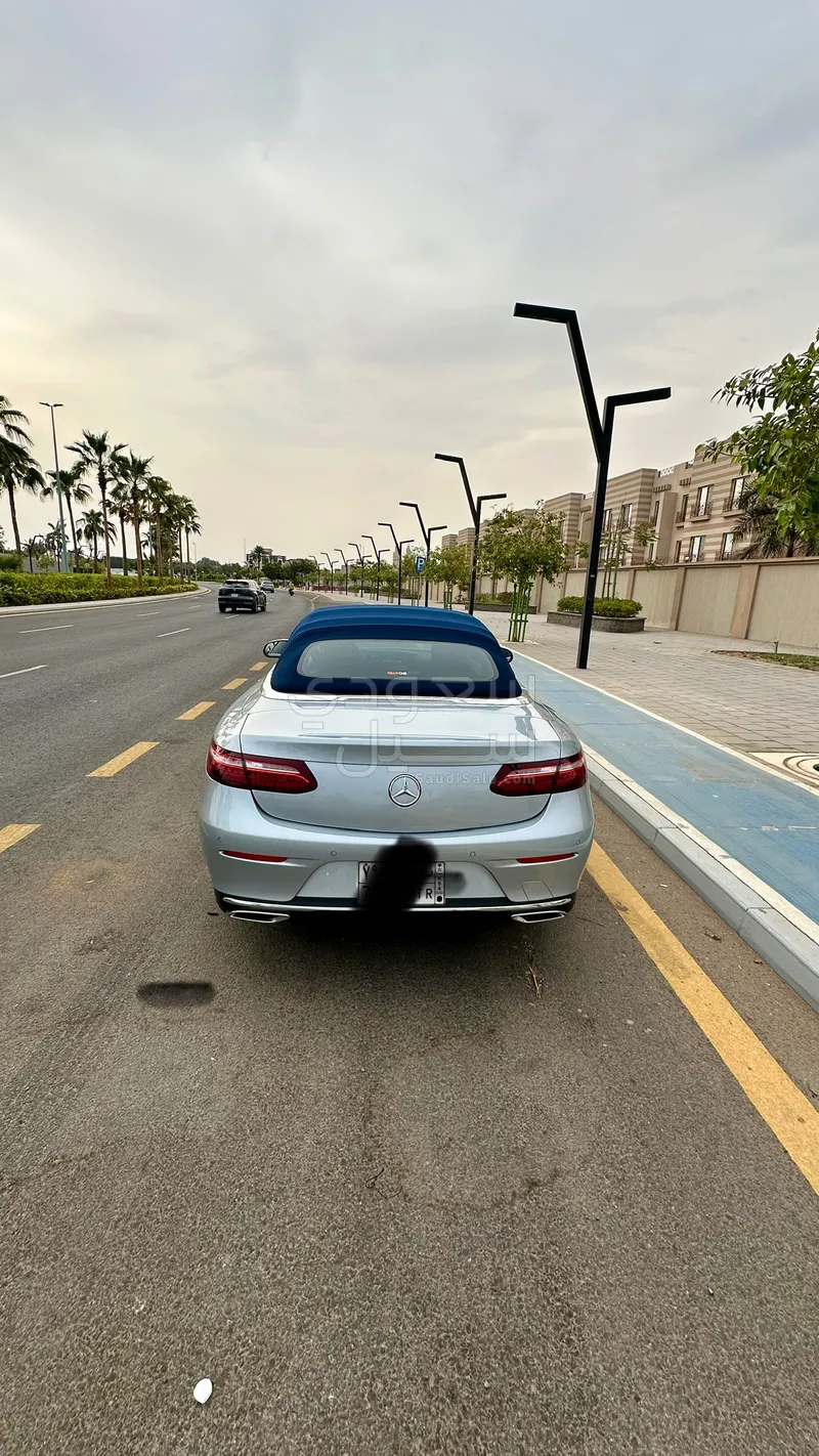 2021 Mercedes-Benz E 200