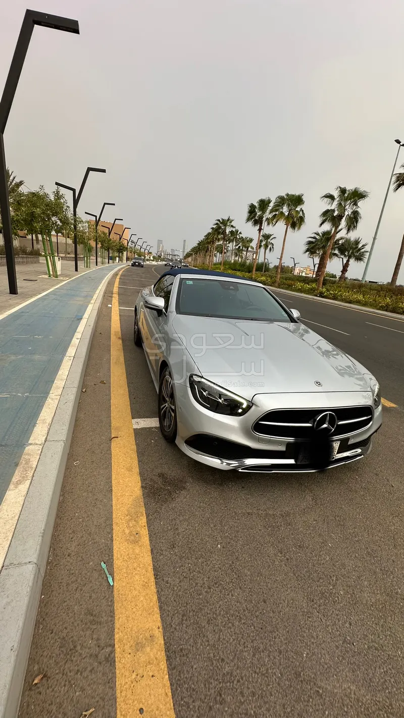2021 Mercedes-Benz E 200