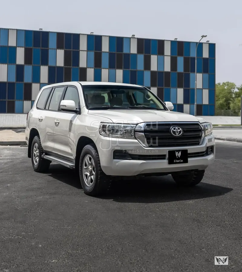 2018 Toyota Land Cruiser GX