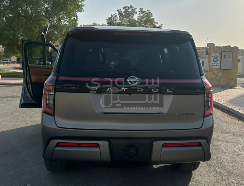 2025 نيسان باترول بلاتينيوم