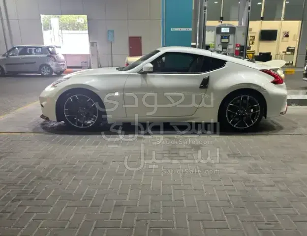 2014 Nissan Z 370