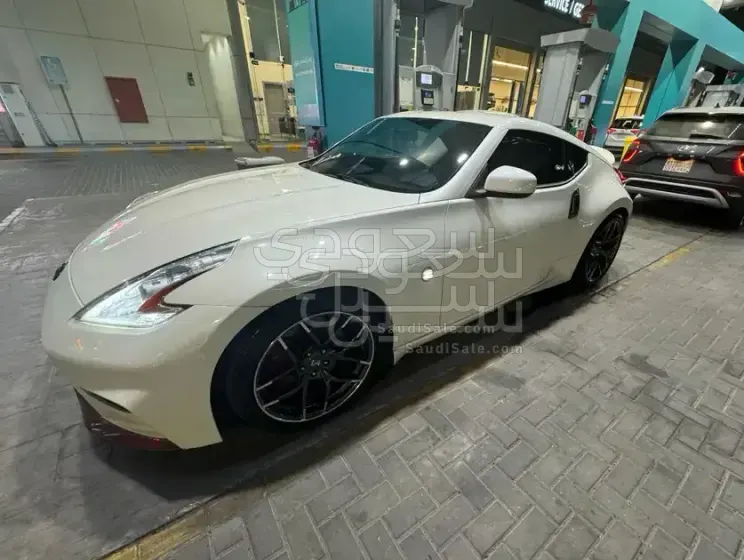 2014 Nissan Z 370