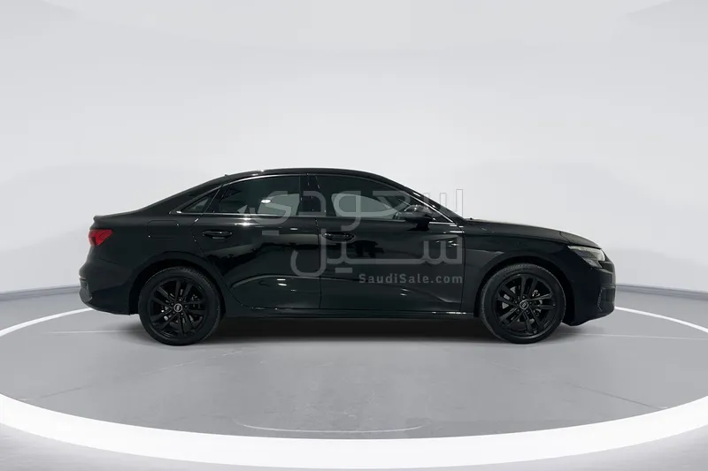 2022 اودي اي 3 30 تي اف اس اي