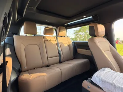2025 Land Rover Defender 90