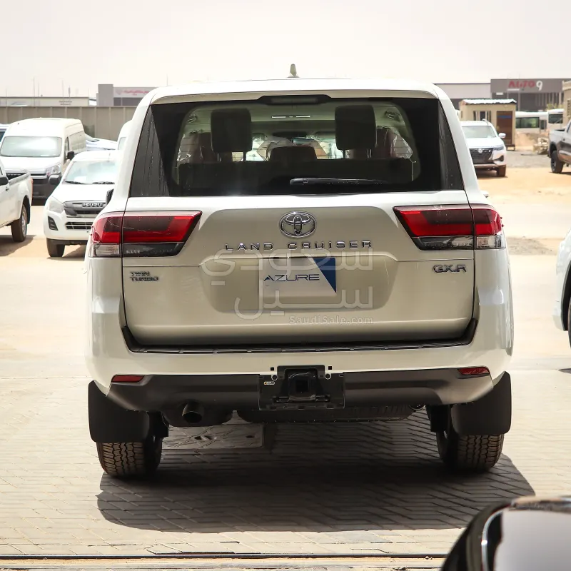 2025 Toyota Land Cruiser GXR